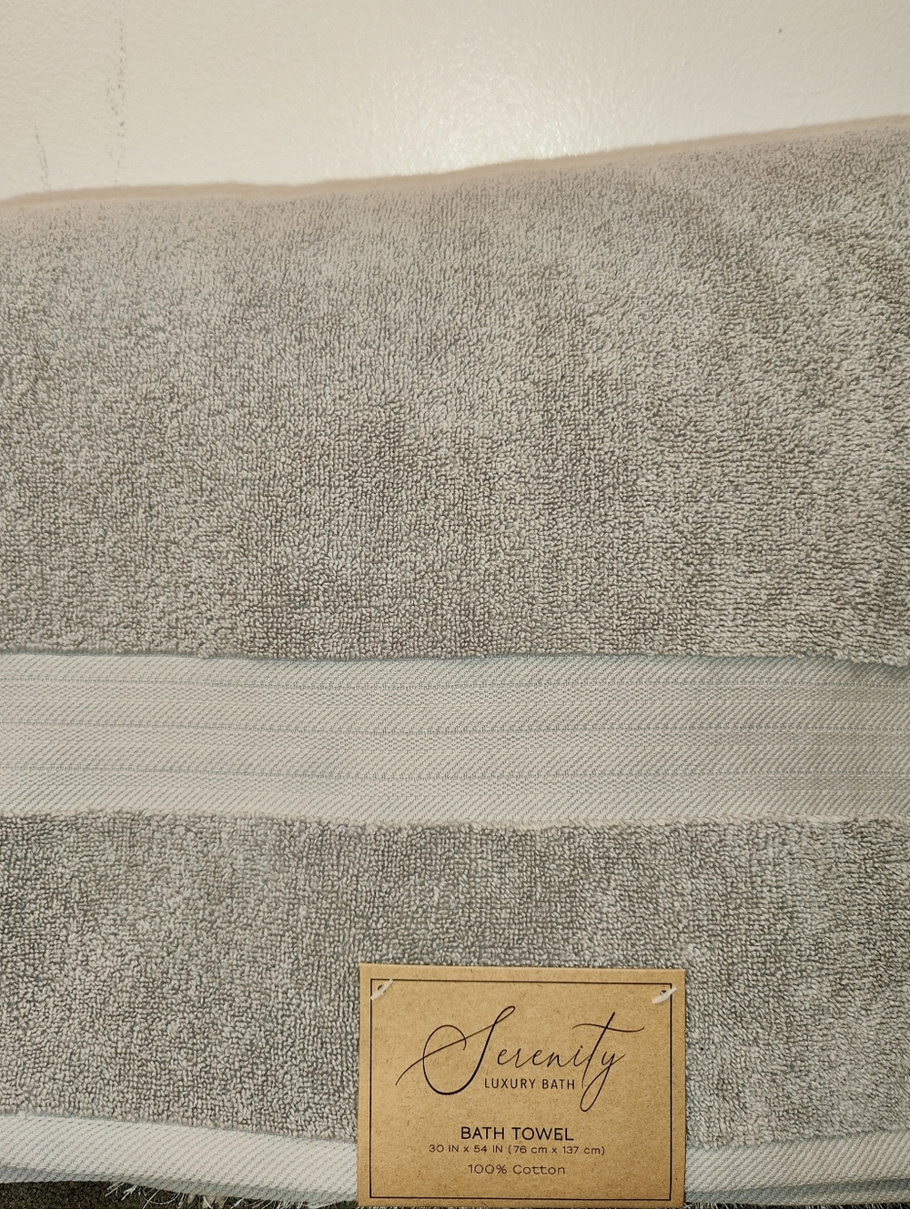 NWT Serenity Luxury Bath Towel